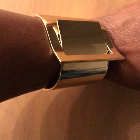 Jewelry - Picture 11 of 11